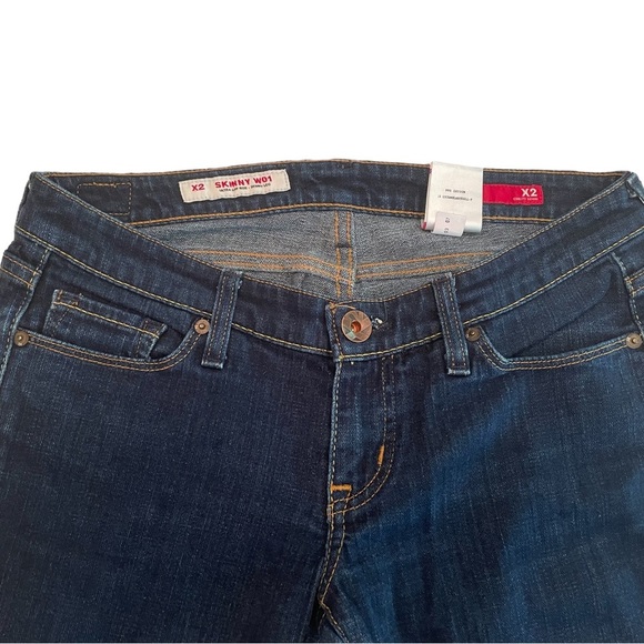 X 2 woman’s skinny jeans, short, size 6 - Picture 4 of 8